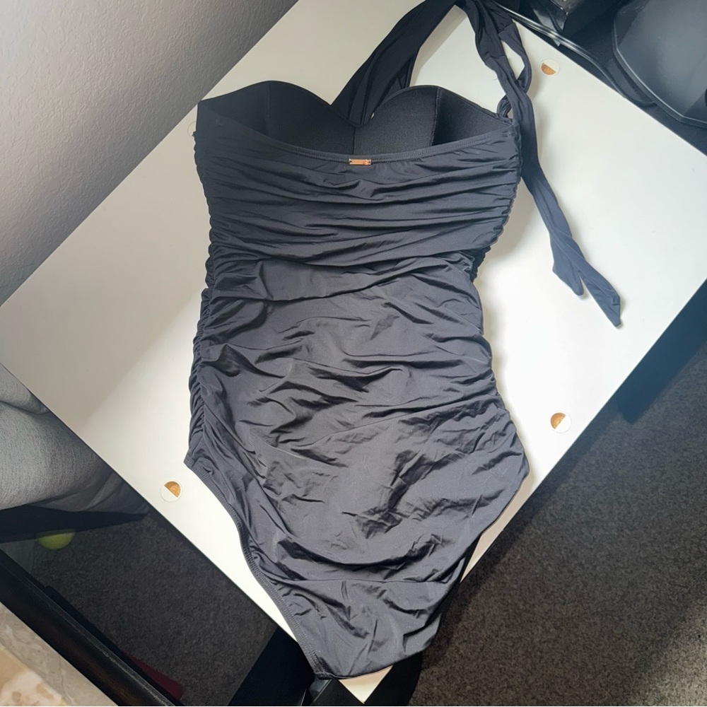 Victoria’s Secret Swim Crossover Halter One Piece - Picture 4 of 7